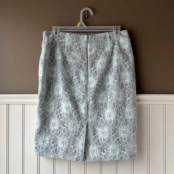 BANANA REPUBLIC White Lace Overlay Pencil Skirt Size 6 - Picture 6 of 10